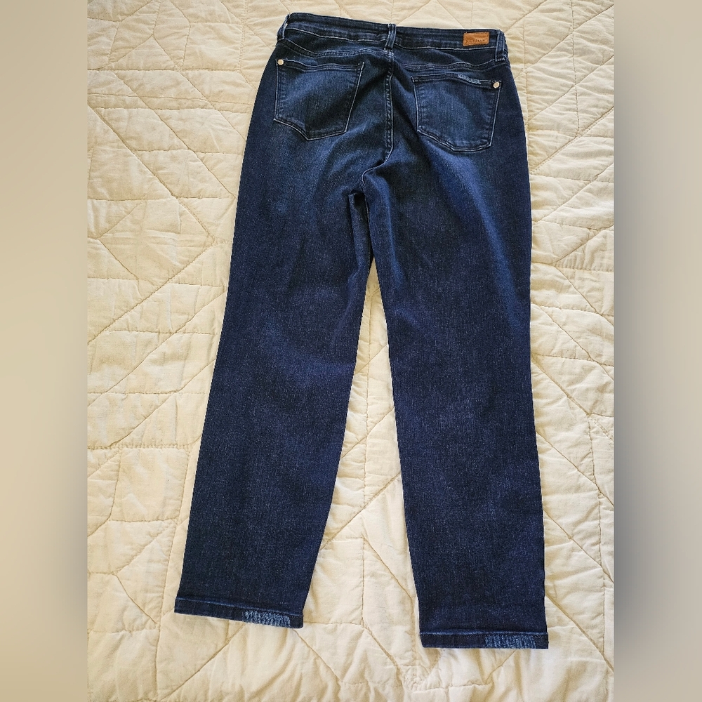 Judy Blue Slightly Distressed Straight Leg Jeans- Size 7/28 - Picture 2 of 8